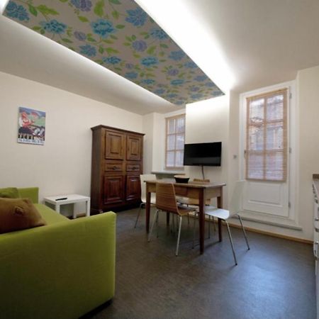 Aymon De Challant Appartement Aosta Exteriör bild